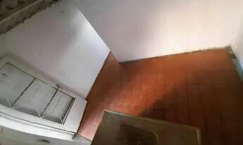 Imagem 2: Casa de Aluguel Casa com 1 dormitório