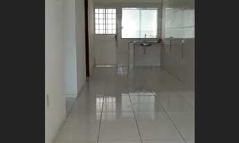 Imagem 2: IR* Casa 2 quartos em condomínio no Pq Laranjemetros quadrados com 2 quartos em Flores - M