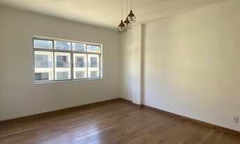 Imagem 2: Apartamento reformado com 2 quartos e garagem à venda na principal do Bela Vista/Olaria, N
