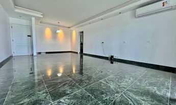 Imagem 5: Frente Mar! Locação 3 Dorms no Gonzaga c/ Varanda, Planejados e Janelas Antirruído