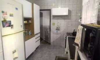 Imagem: Sobrado com 3 quartos à venda em Pari