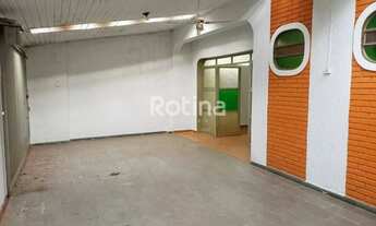 Imagem 2: Casa à venda, 4 quartos, Santa Mônica - Uberlândia/MG - Rotina Imobiliária