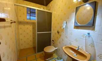 Imagem 8: BROGNOLI VENDE- Casa na quadra do mar no Centrinho dos Ingleses