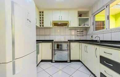 Imagem 15: Imóvel para venda possui 127 m² com 3 quartos em Tarumã - Curitiba - PR