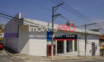 Imagem 2: Prédio comercial de esquina com renda