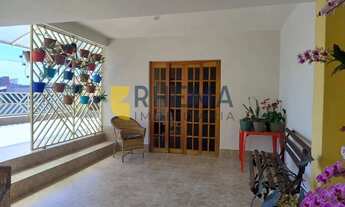 Imagem 4: Renda Extra Garantida! Casa Principal + 2 Edículas Completas à Venda em Itupeva!