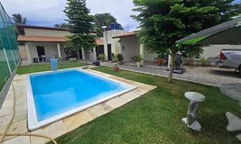 Imagem 5: Casa de praia com campo de futebol e piscina