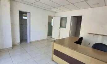 Imagem 3: Imóvel comercial na Rua Síria, 4 salas, banheiro