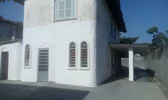 Imagem 6: Casa de esquina com piscina R$ 580 mil