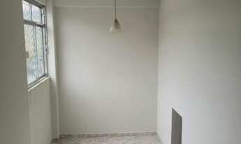 Imagem 5: Sobrado de 4 Quartos com Garagem e Terraço no Centro de São João de Meriti