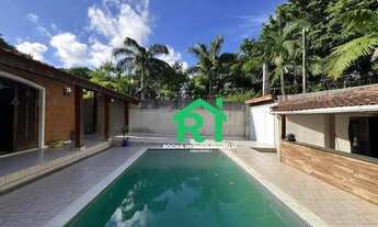 Imagem 2: Casa com 3 quartos (1 suíte), 4 vagas e lazer à venda em Enseada, Guarujá