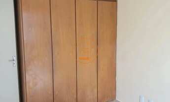 Imagem 2: Aluga-se apto com ótima localização 2 dorm, 1 garagem coberta, uma quadra da Rua do retiro