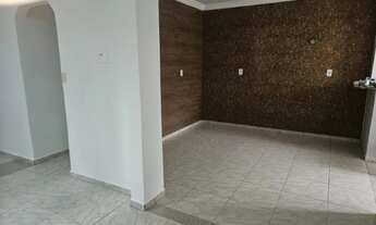 Imagem 5: Sobrado residencial e sala comercial juntos no Jardim América na Rua C-104