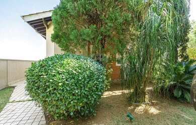 Imagem 4: Casa de Luxo no Alpes de Vinhedo: 3 Quartos e Piscina