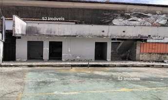 Imagem 4: Terreno amplo ideal para estacionamento na Rua Frederico Borges