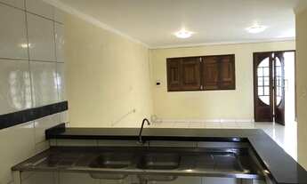 Imagem 6: Aluguel de casas em Escada,avenida principal!