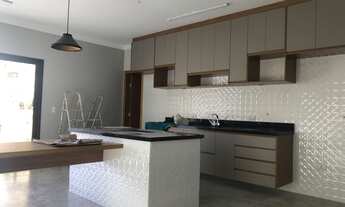 Imagem 2: Casa de condomínio para venda tem 280 m² com 4 quartos