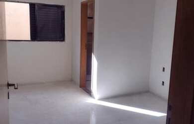 Imagem 2: Casa para Venda em Uberlândia, Novo Mundo, 3 dormitórios, 1 suíte, 2 banheiros, 2 vagas