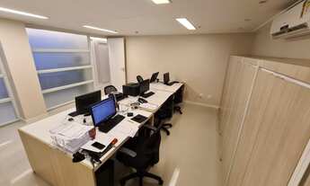 Imagem 3: BELISSIMA sala comercial no ALPHABUSINESS, 404m², finamente decorada, 11 VAGAS, MOBILIADA