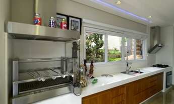 Imagem 7: Casa de condomínio sobrado para venda tem 530 metros quadrados com 4 quartos