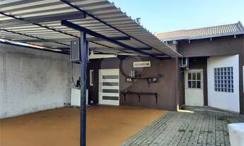 Imagem: Cachoeirinha - Casa Padrão - Parque da