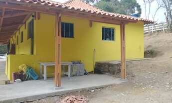 Imagem 3: Sítio maravilhoso com porteira fechada todo montado