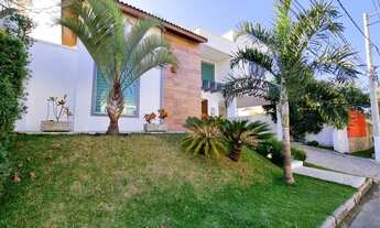 Imagem 4: Casa de condomínio para venda possui 221 metros quadrados com 4 quartos