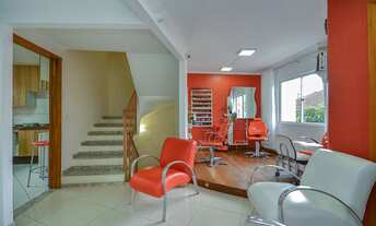 Imagem 3: Excelente sobrado a venda com 212 m², com 3 quartos sendo 2 suítes, no Uberaba - Curitiba