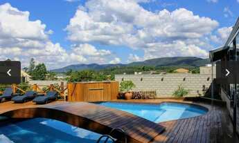 Imagem 2: Casa de condomínio para aluguel tem 710 metros quadrados com 5 quartos em Medeiros - Jundi