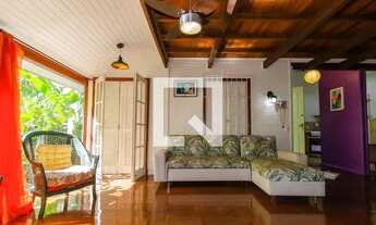 Imagem 3: Casa para Aluguel - Canto da Lagoa, 3 Quartos, 190 m2