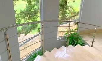 Imagem 6: Casa de condomínio sobrado para venda tem 596 metros quadrados com 5 quartos