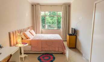 Imagem 6: Viva em luxo e conforto: Casa magnífica com 3 dormitórios e piscina no prestigiado Jardim