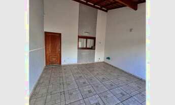 Imagem: Casa com 2 dormitórios, 75 m², garagem