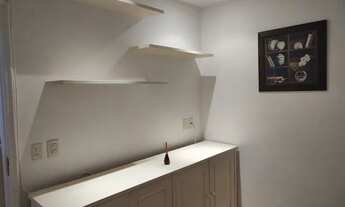 Imagem 2: Apartamento para aluguel possui 74 metros quadrados com 2 quartos em Leblon - Rio de Janei