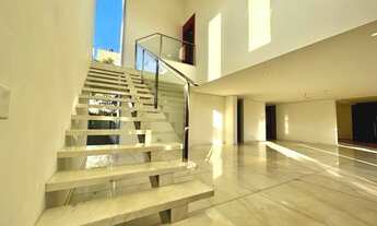 Imagem 2: Venda de Casa com com 4 Suítes no Condomínio Alphaville - Máster com hidromassagem e Clos