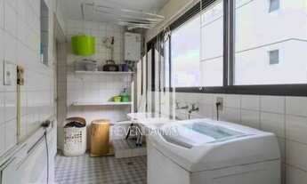 Imagem 7: Apartamento no Condomínio Edifício Alto de Pinheiros com 189m e 4 quartos na Vila Madalena