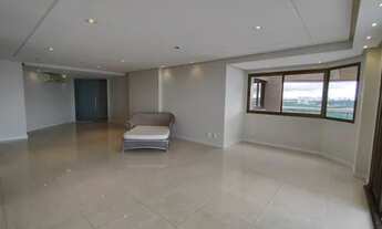 Imagem 6: VENDO/ALUGO Cobertura. Cond Varandas. com 230m2, 3 suites, sala pra 3 ambientes e 3 vagas