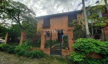 Imagem: Casa de esquina mista, para uso comercial