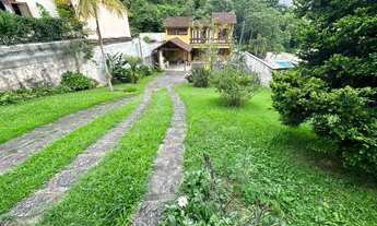 Imagem 4: Casa para Venda em Nova Friburgo, Cônego, 4 dormitórios, 2 suítes, 3 banheiros, 5 vagas