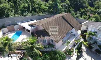 Imagem: Casa com 5 quartos à venda, 240 m² por