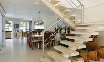 Imagem 5: Casa para venda possui 390 metros quadrados com 5 quartos