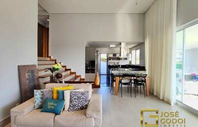 Imagem 4: Casa de condomínio para aluguel com 220 metros quadrados com 4 quartos