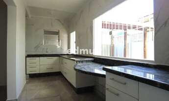 Imagem 3: SOBRADO no bairro Vila Camilópolis com 179m². 3 dormitórios e 4 vagas. Confira