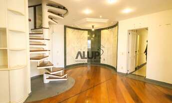 Imagem 3: Cobertura duplex para aluguel e venda possui 280 metros quadrados com 4 quartos