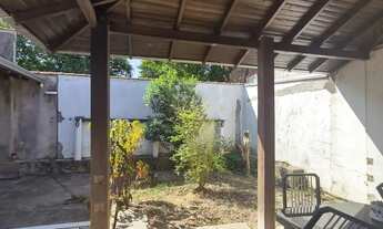 Imagem 3: Esta sólida casa padrão, situada em Sapucaia do Sul, bairro Vargas, está disponível tanto