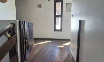 Imagem 5: Esta sólida casa padrão, situada em Sapucaia do Sul, bairro Vargas, está disponível tanto