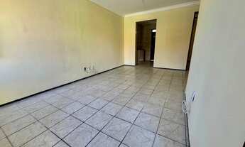 Imagem 4: Casa Plana em Condomínio com excelente localização, fica na própria Av. Odilon Guimarães