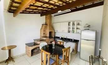 Imagem: Casa com 3 Quartos e 2 banheiro à Venda