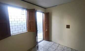 Imagem 4: Kitnet para Alugar com 01 banheiro na Parquelândia em Fortaleza