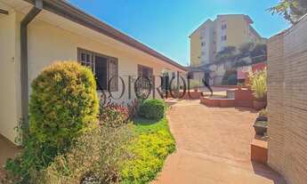 Imagem 2: Casa para Venda em Curitiba / PR no bairro Guaíra